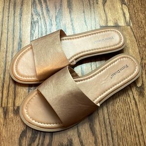 Pierre Dumas Flat Sandal